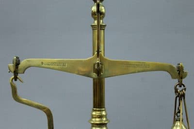 Set of AVERY SCALES. Early19th Century.  With Weights 2Lb to 1/2oz. Great Condition. - Image 2